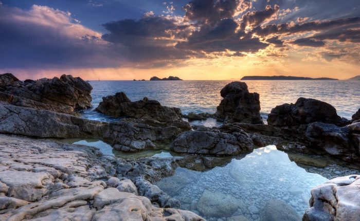 Sunset Clouds HDR rock formation wallpaper Nature Beach sea 2k