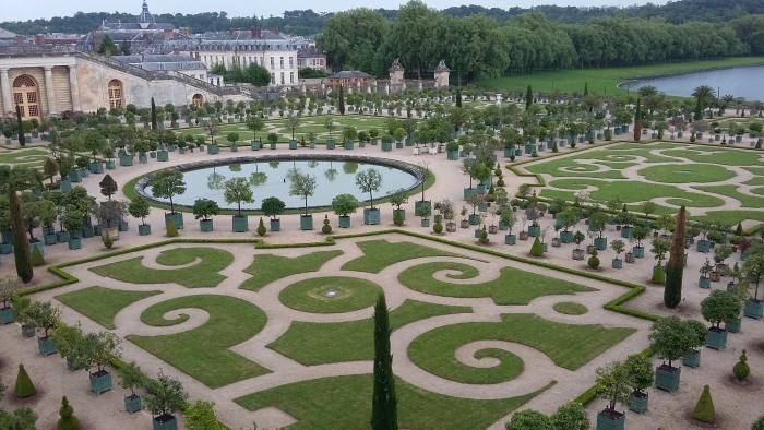 garden nature Palace of Versailles architecture plant high angle view 2k