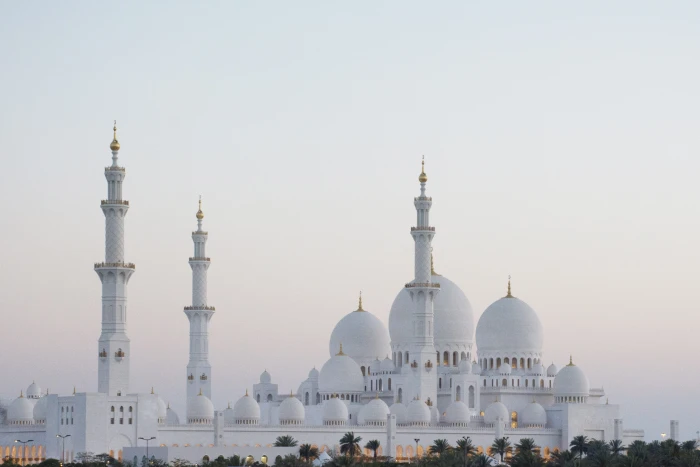 photo of white mosque Taj Mahal abu dhabi grand muslim islamic 2k 4k