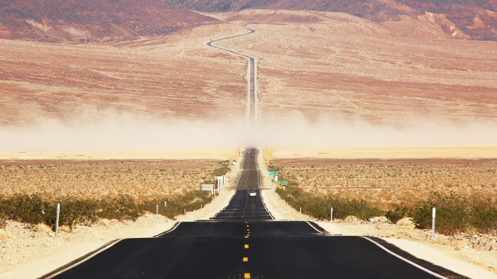 blacktop road Californian desert wallpaper USA 2k 4k 5k