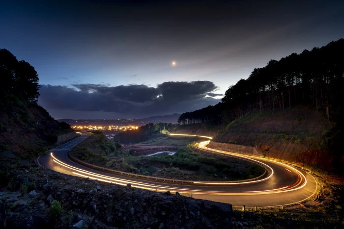 dalat vietnam street airport mountain night light pass 2k 4k 5k 8k