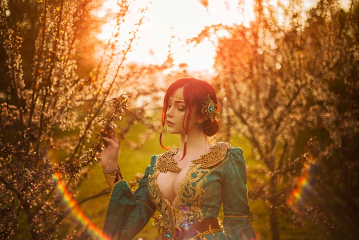 Sayathefox women model cosplay redhead tiaras Triss Merigold 2k 4k 5k