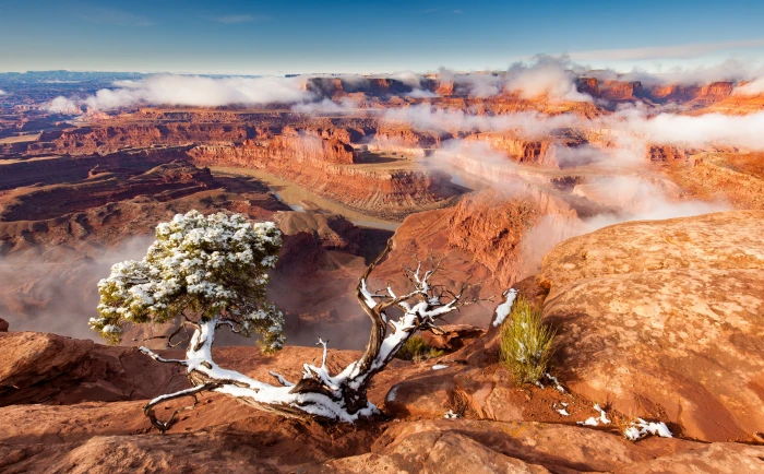 Dead Horse Point State Park after snowfall Utah brown mountain 2k 4k 5k