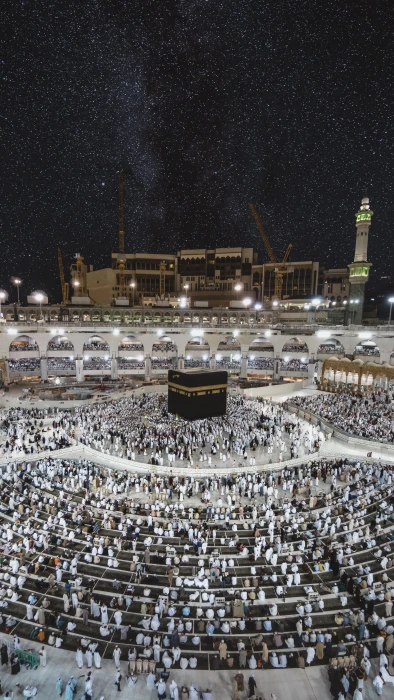 Kaaba praying ground Grand Mosque of Mecca during nighttime 2k
