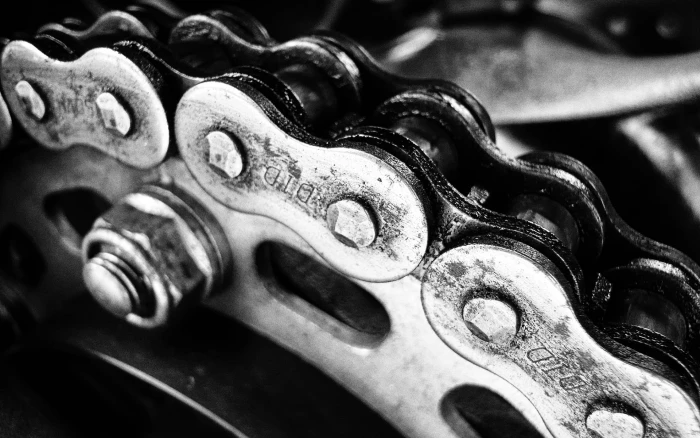 Chain Macro BW HD bikes 2k