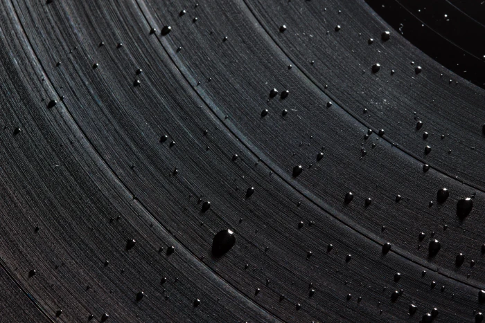 droplets on vinyl disc close up photography universe planet 2k 4k 5k