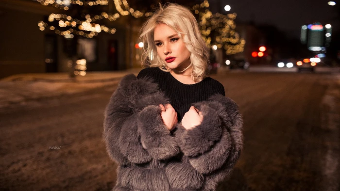 blonde fur bokeh portrait street looking away women outdoors 2k