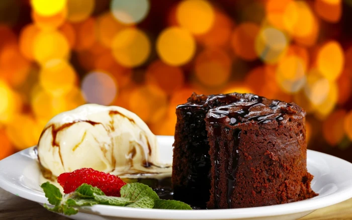 food closeup dessert cake bokeh ice cream 2k