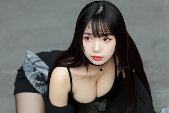 Ning Shioulin women model Asian brunette long hair bangs 2k