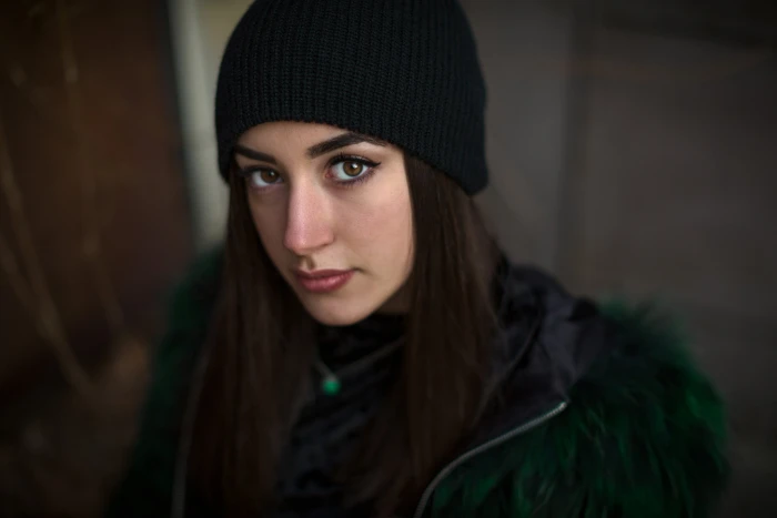 women face portrait fur depth of field looking at viewer 2k