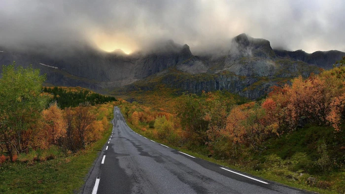 Road To Mystic Mountains In Autumn forest nature and landscapes 2k