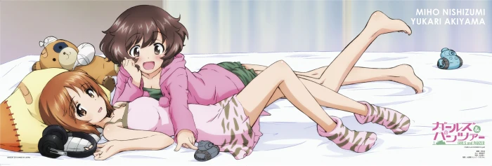 akiyama bear bed dual girls headphones isao miho multi widescreen dualmonitor dualscreen 2k 4k