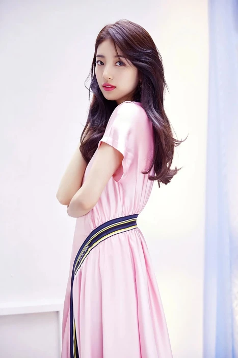 Suzy korean actress idol wallpaper