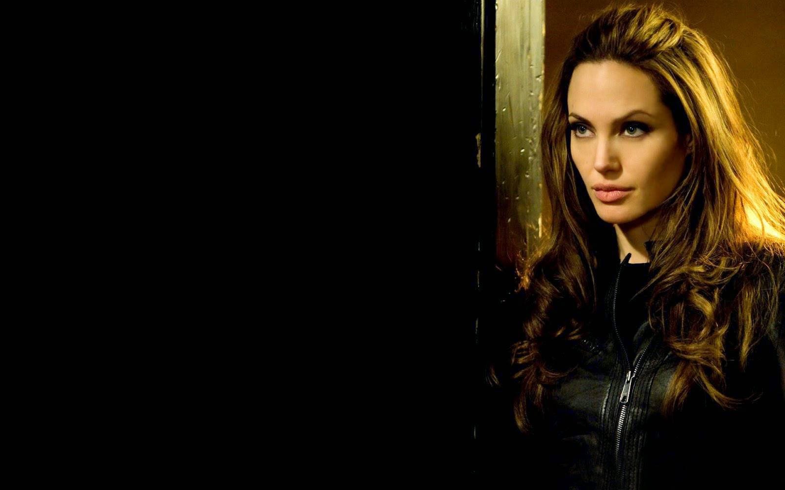 angelina jolie in black leather actress hollywood