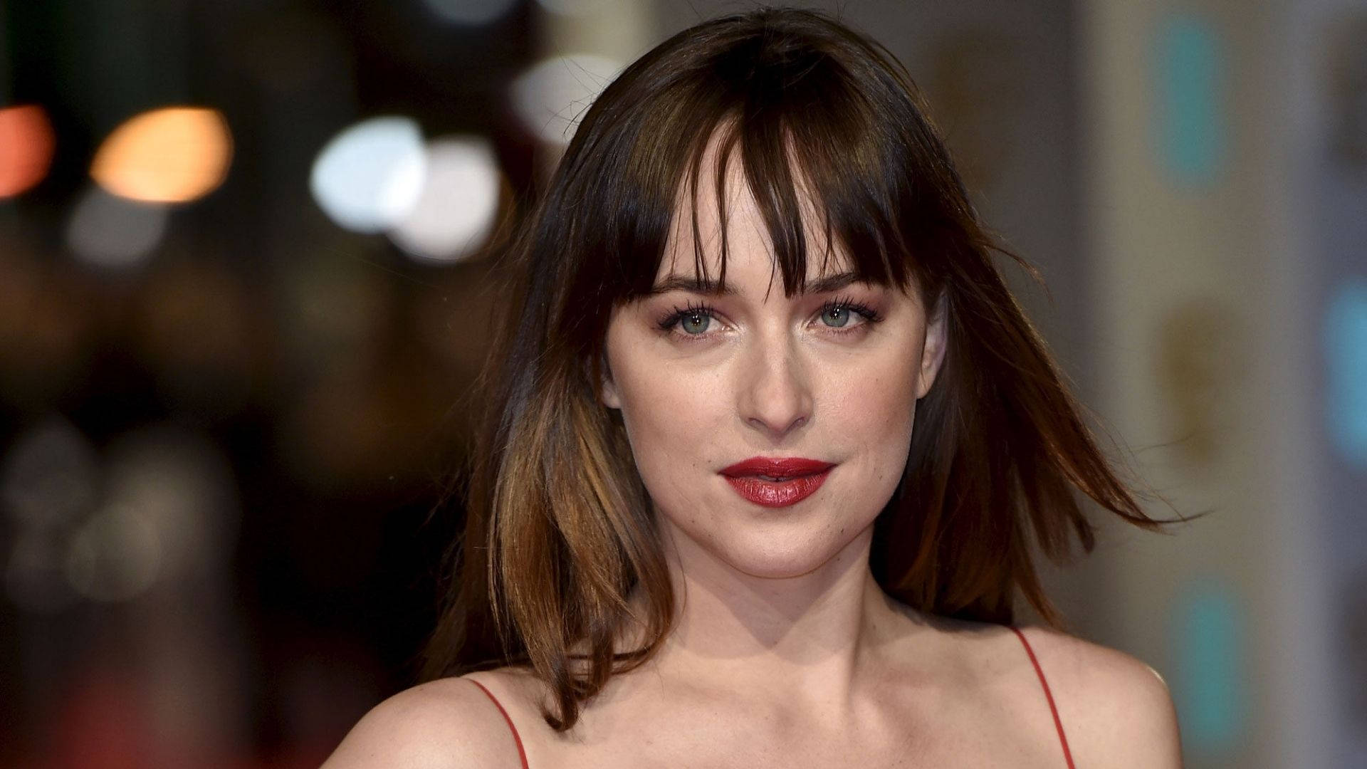 dakota johnson captivating face actress hollywood