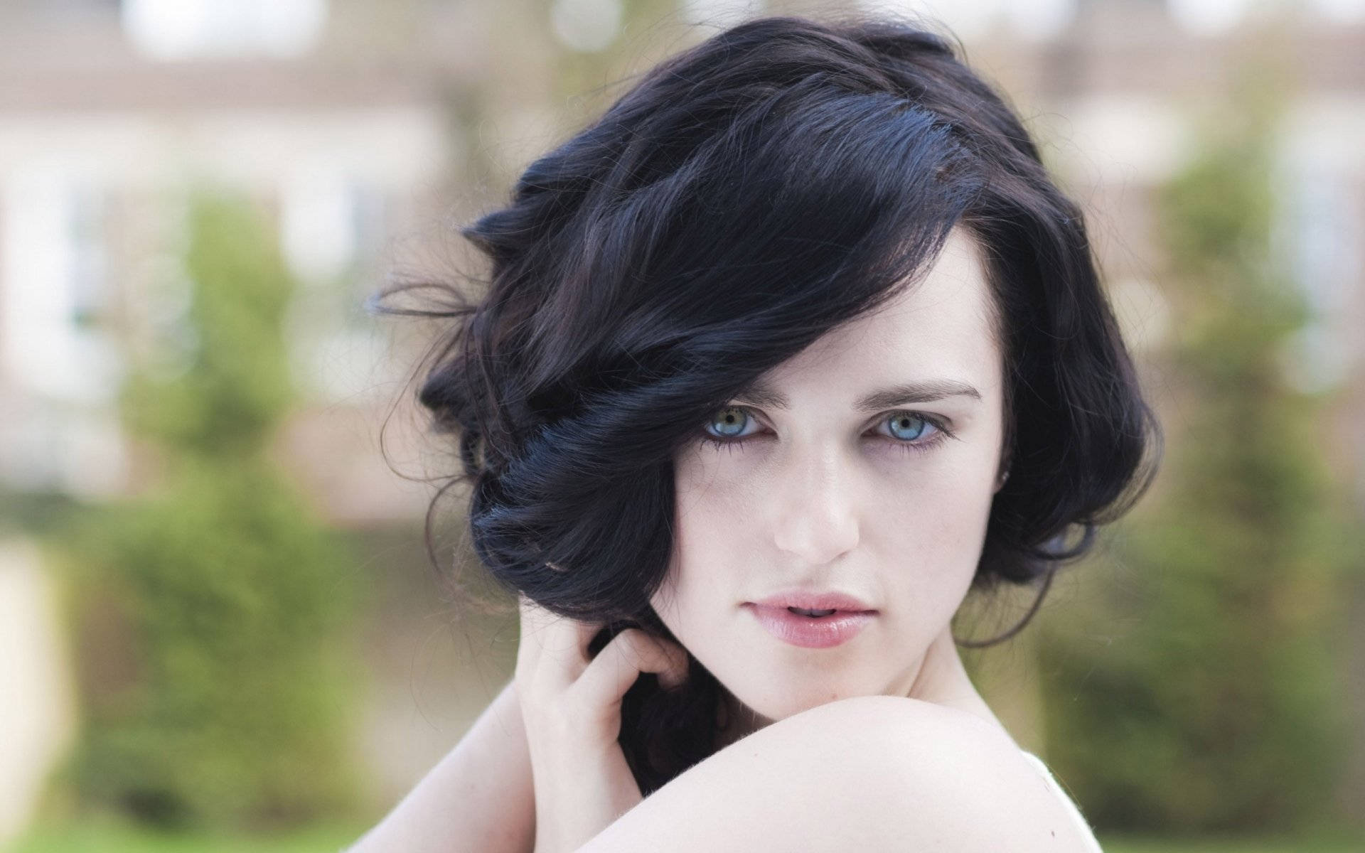 katie mcgrath blue eyes actress hollywood