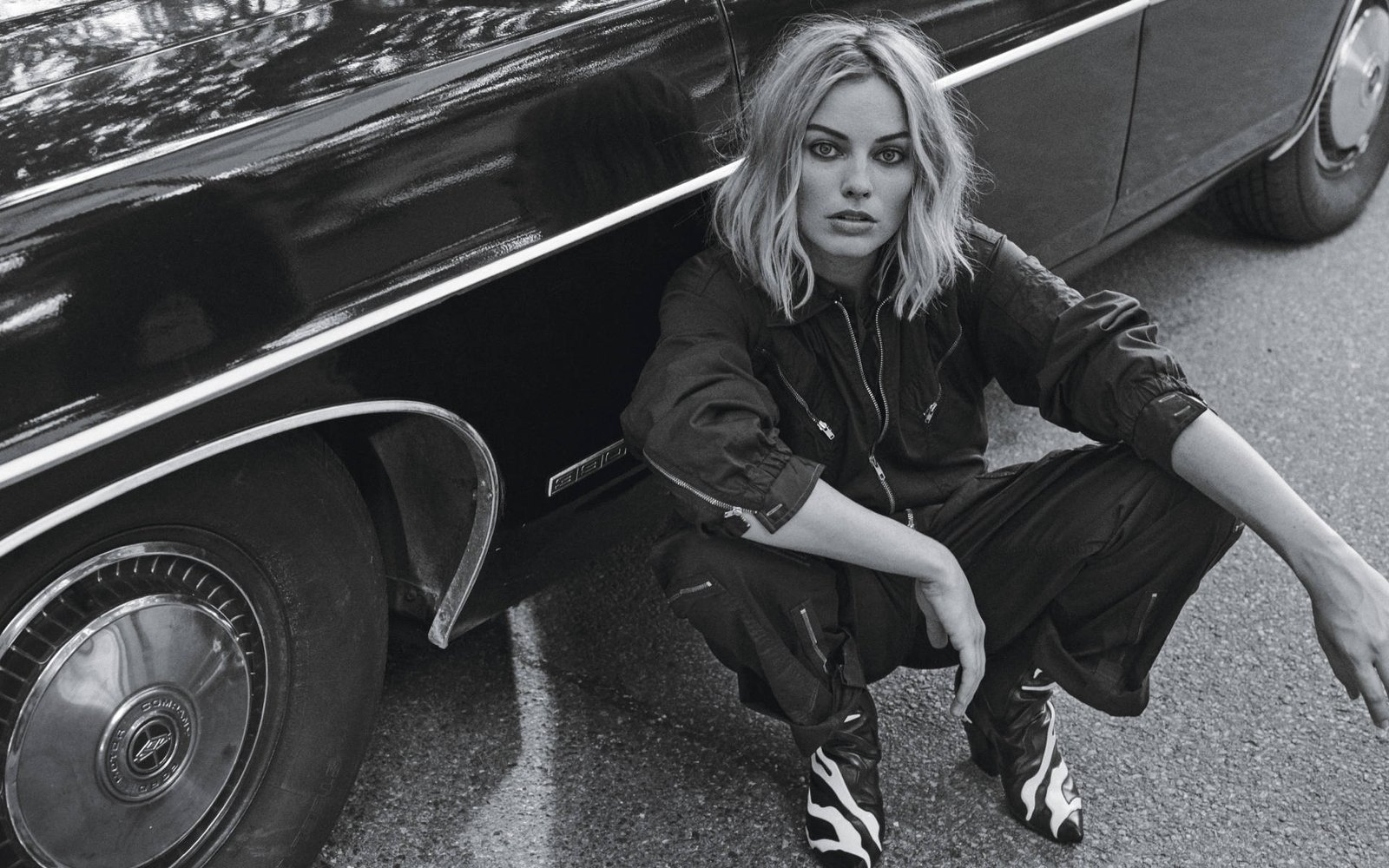 black and white margot robbie actress hollywood