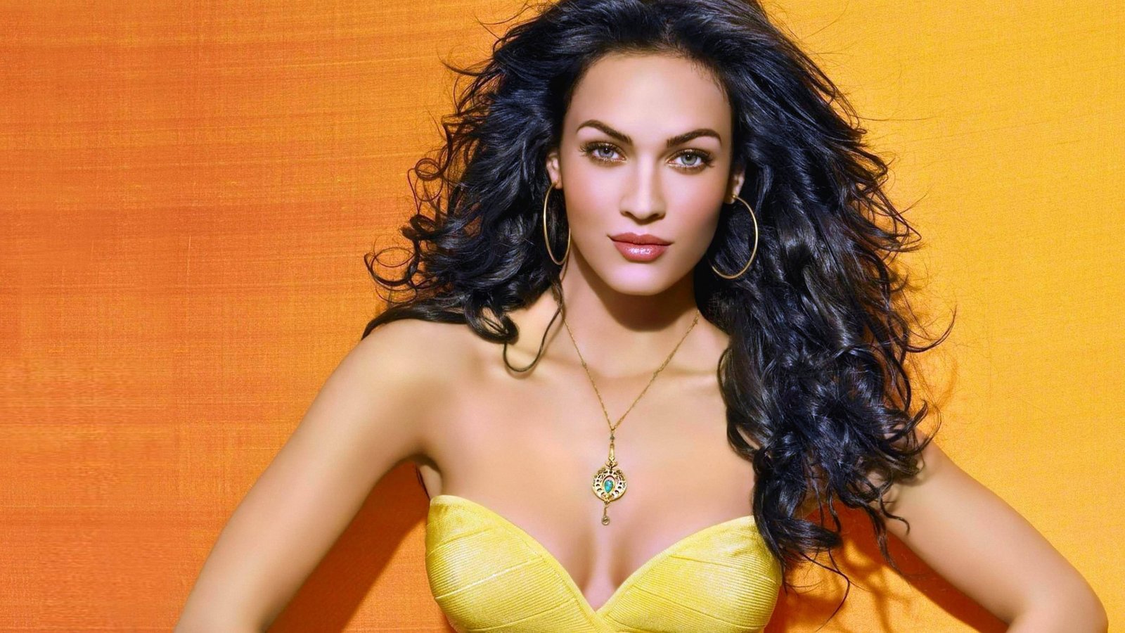 curly megan fox yellow top actress hollywood 2k 4k 5k