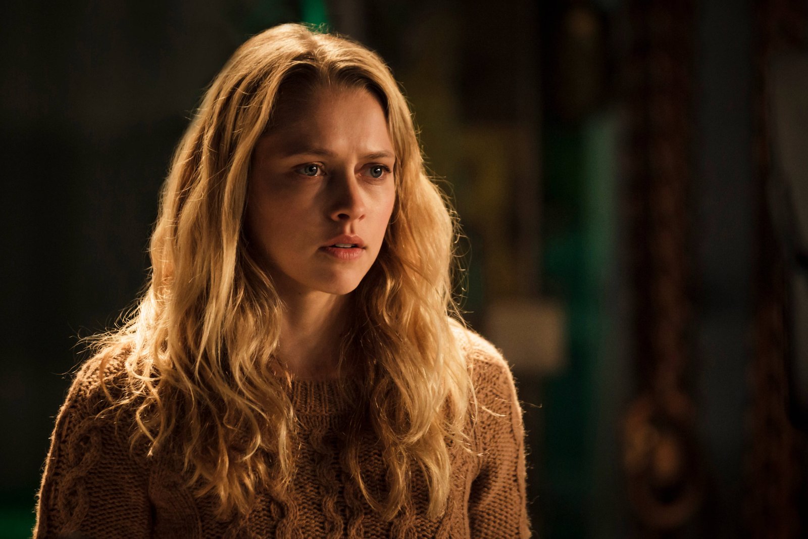 teresa palmer with serious face actress hollywood 2k 4k