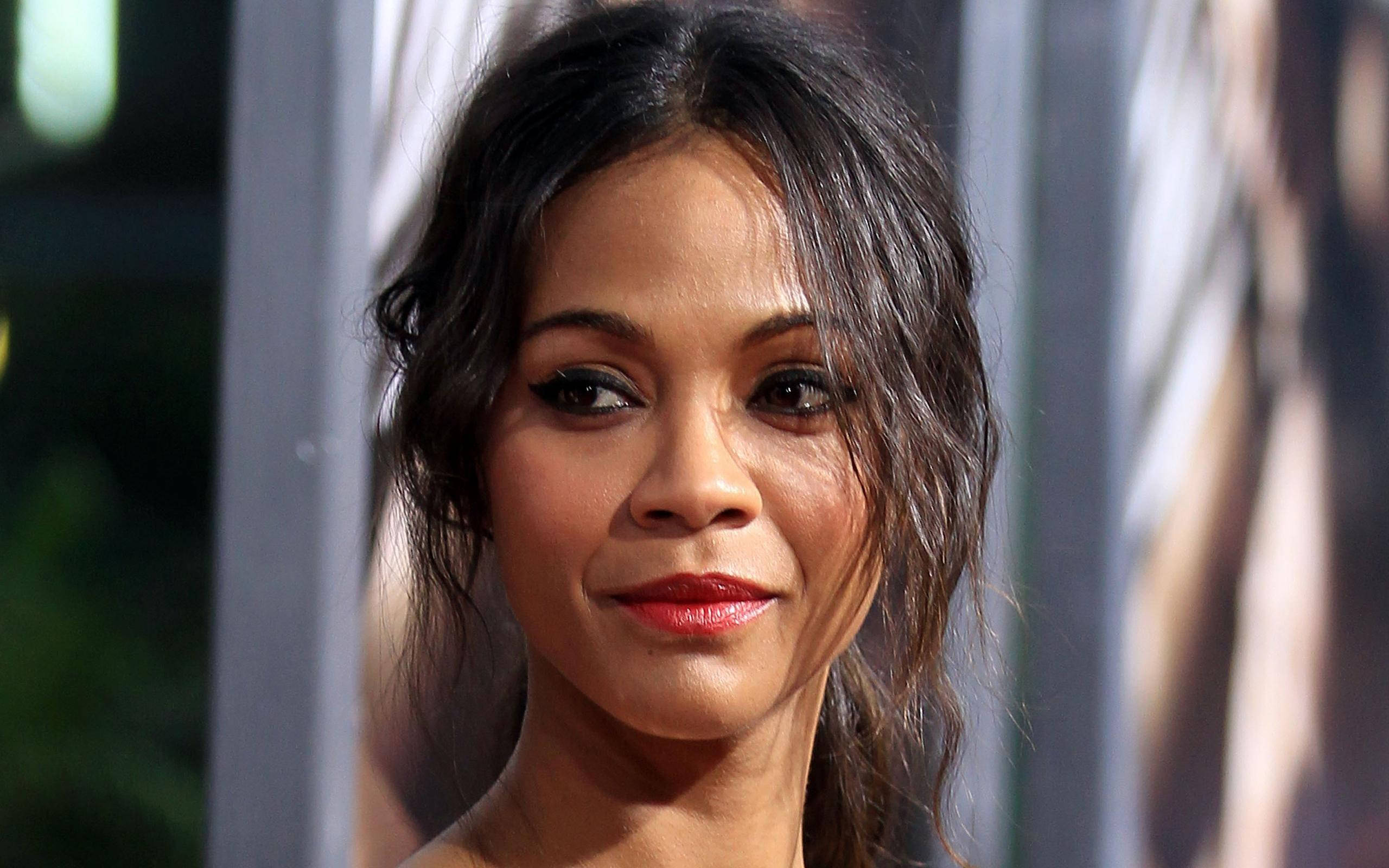 zoe saldana close up photograph actress hollywood 2k