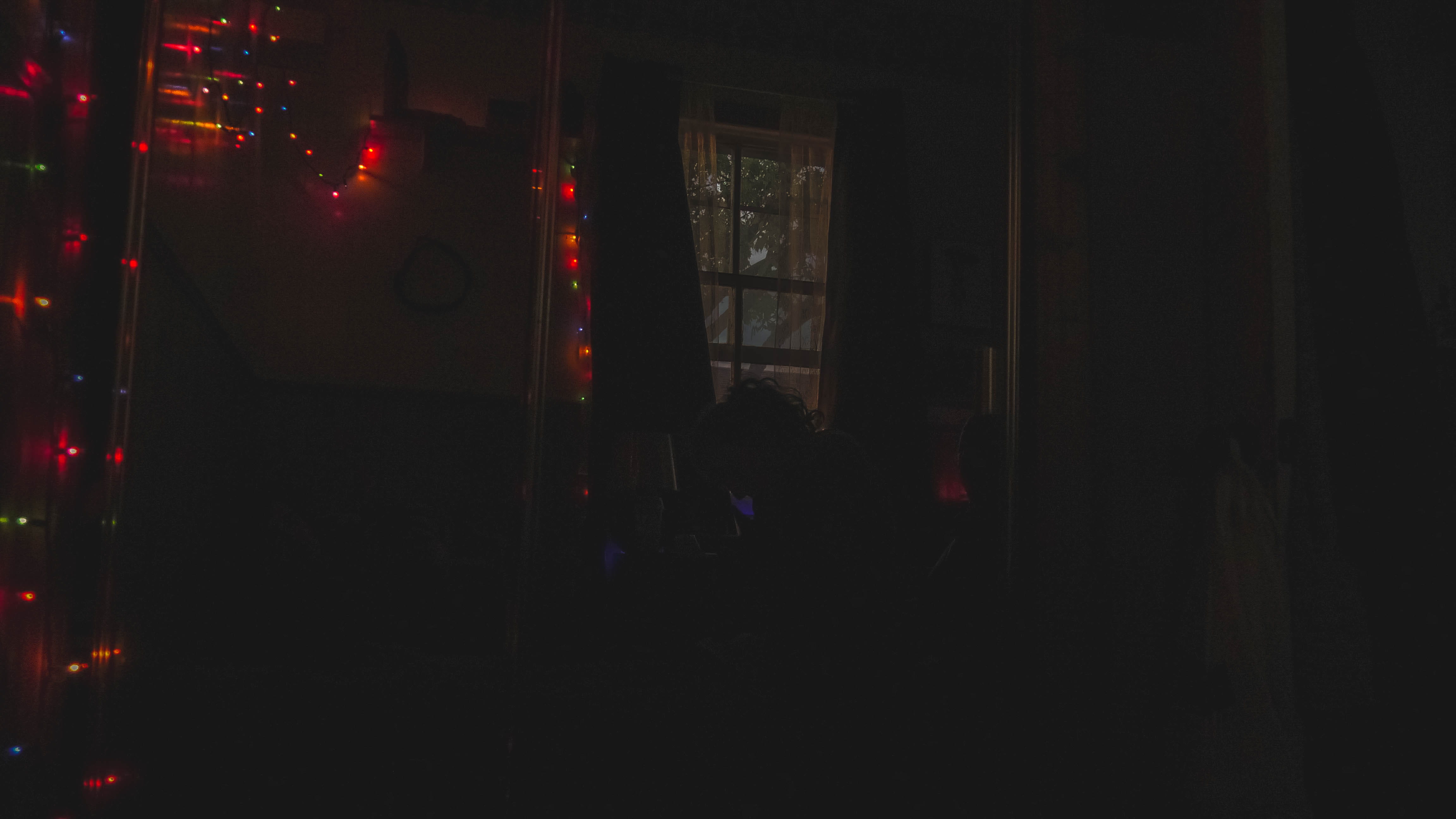 room vibe curtain light christmas lights sky girl view 2k 4k