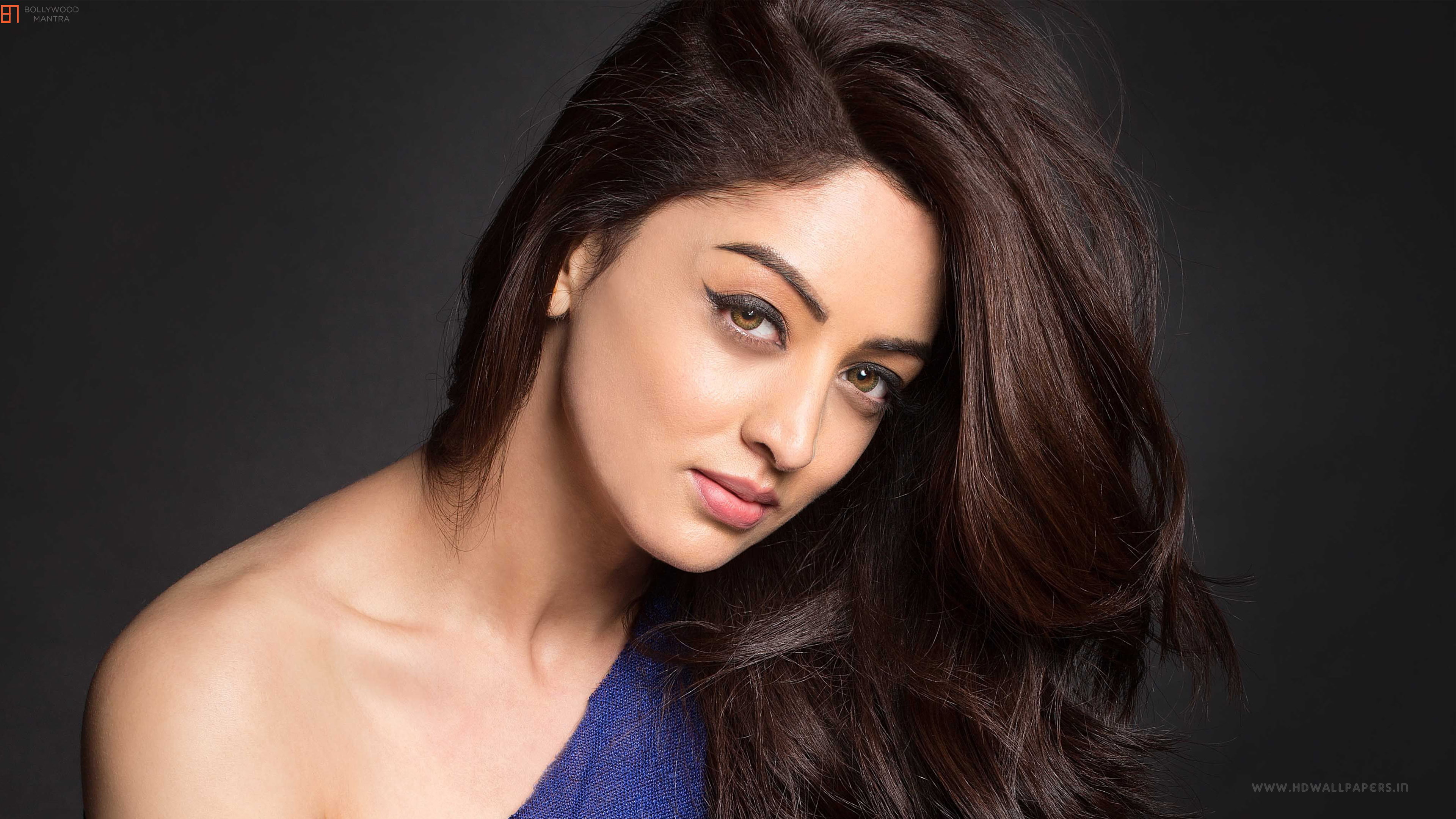 Actress Sandeepa Dhar studio shot portrait beautiful woman 2k