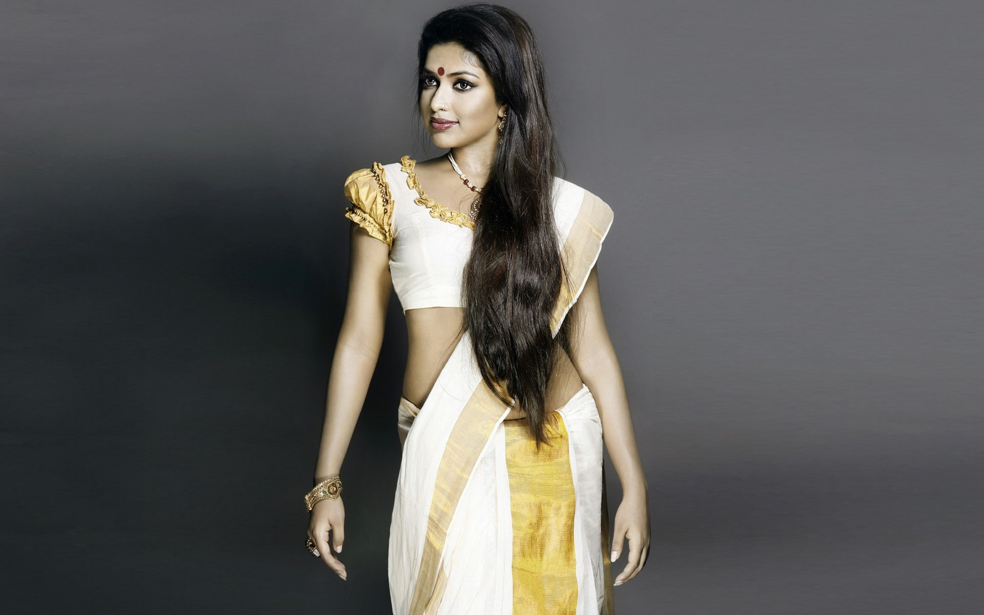 actress amala bollywood indian paul saree