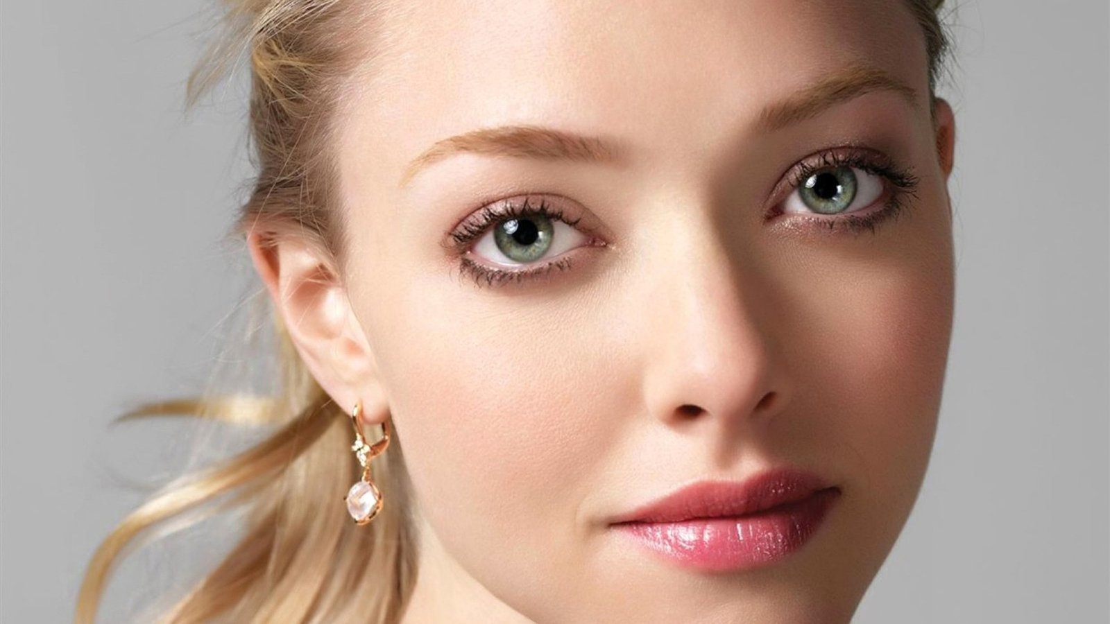 actress amanda blondes eyes seyfried women 2k