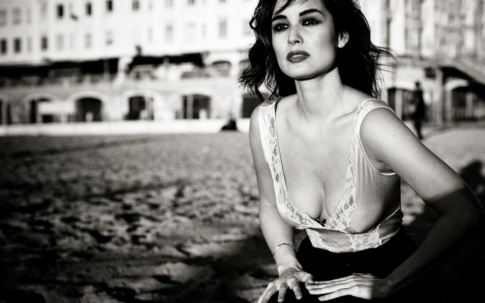 Actresses B r nice Marlohe French