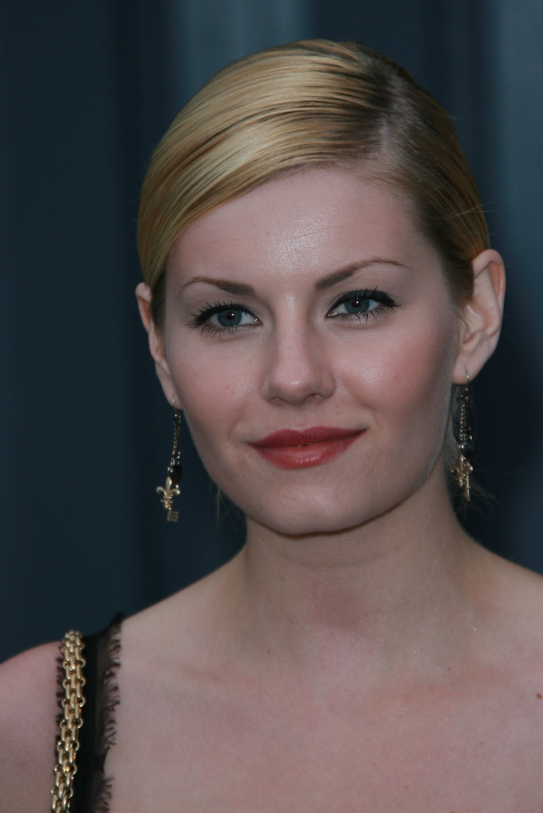 actress cuthbert elisha women 2k