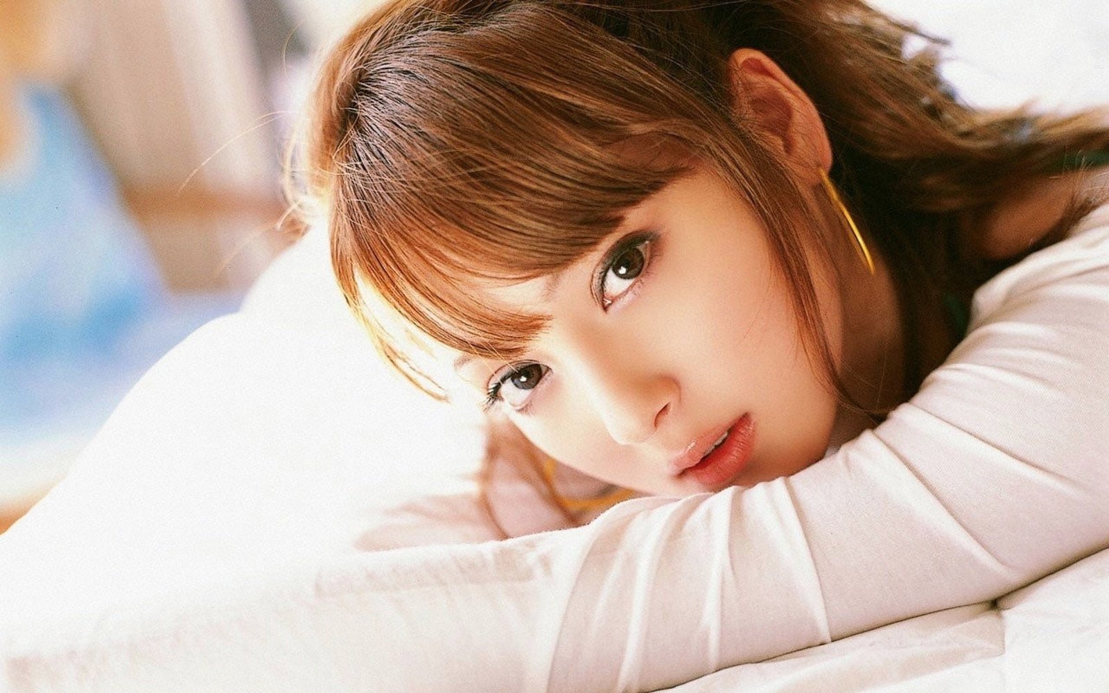 actress fashion glamour gravure idol japanese jpop model 2k