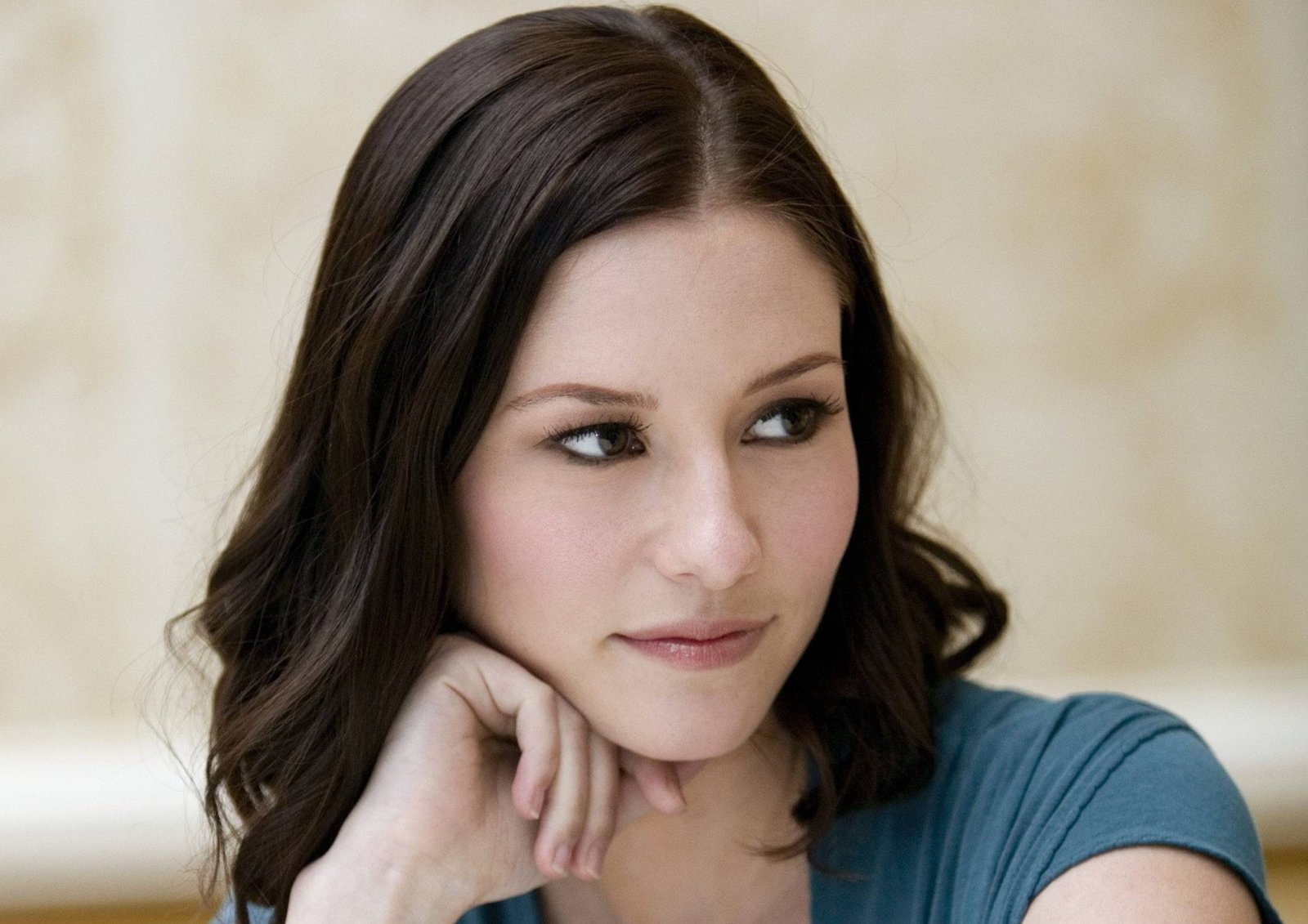 Actresses Chyler Leigh Brown Eyes Brunette Face