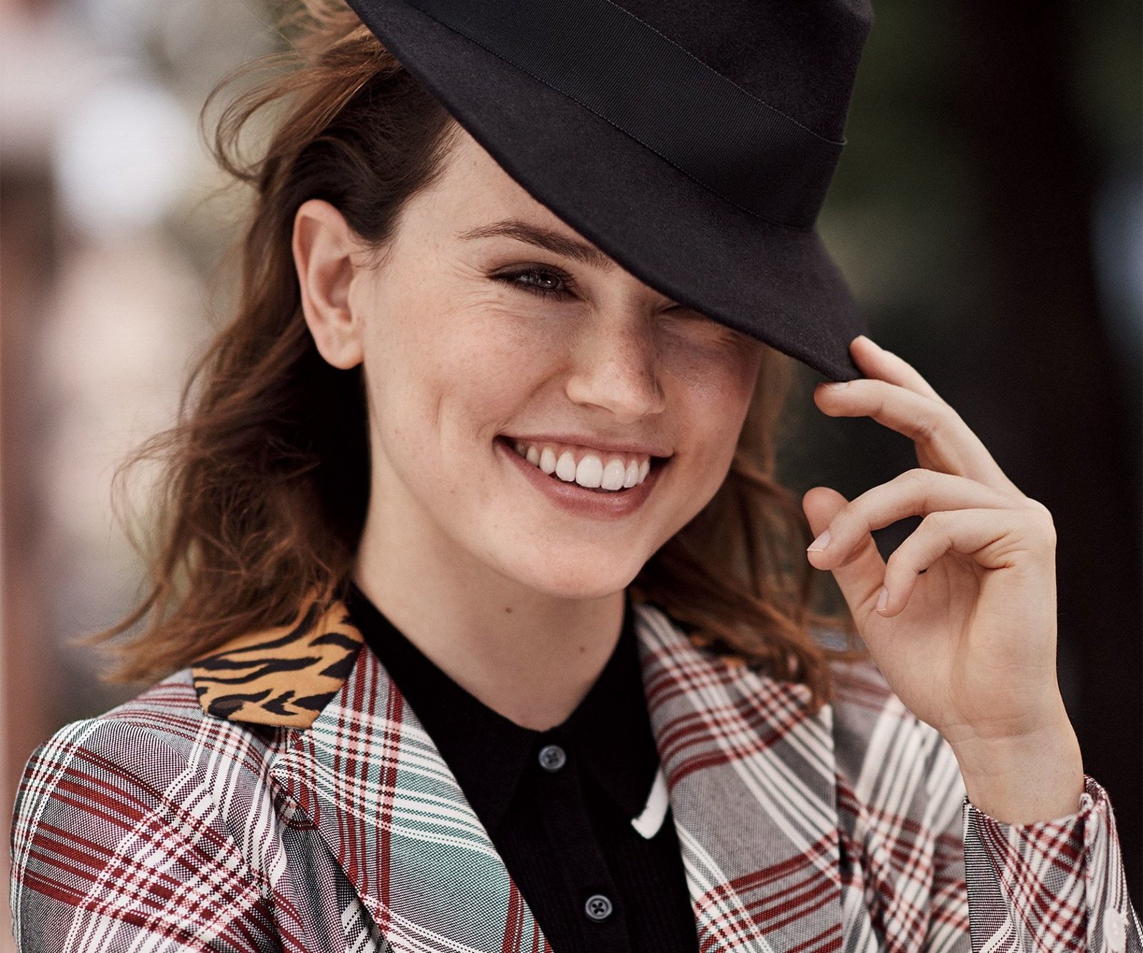 Actresses Daisy Ridley Brunette English Face Hat Smile