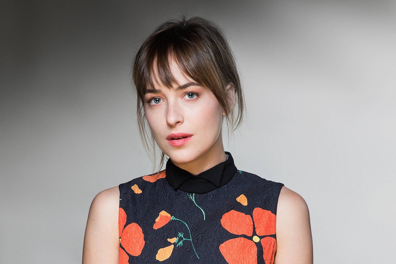 Actresses Dakota Johnson Blue Eyes Brunette