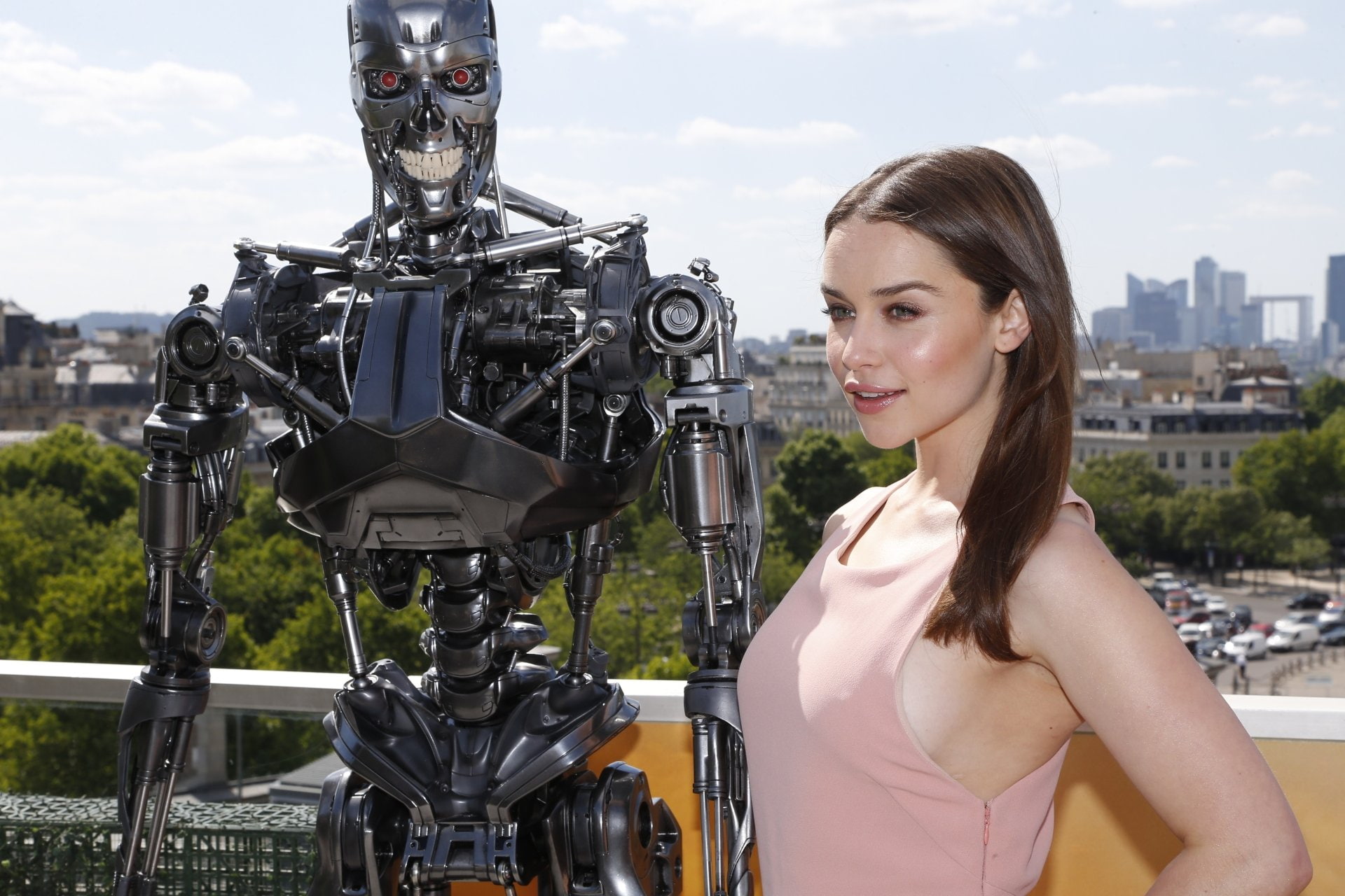 Actresses Emilia Clarke