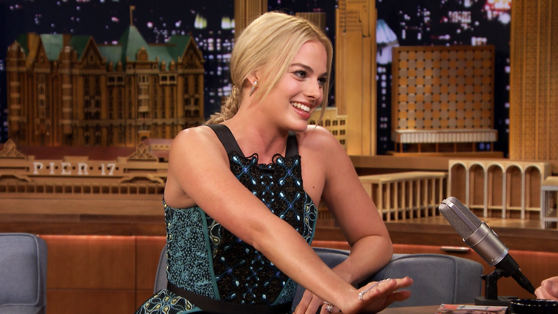 Actresses Margot Robbie