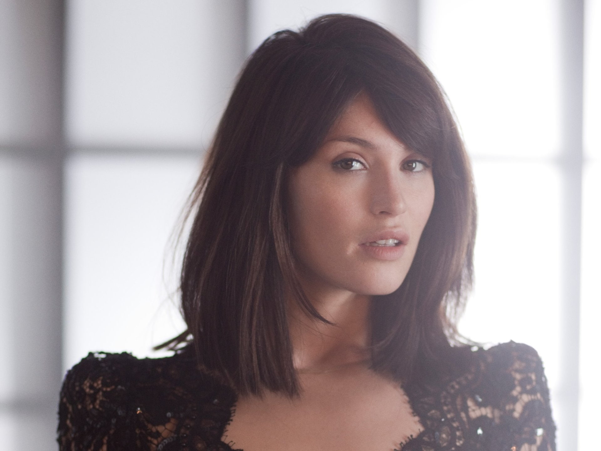 Actresses Gemma Arterton Brunette
