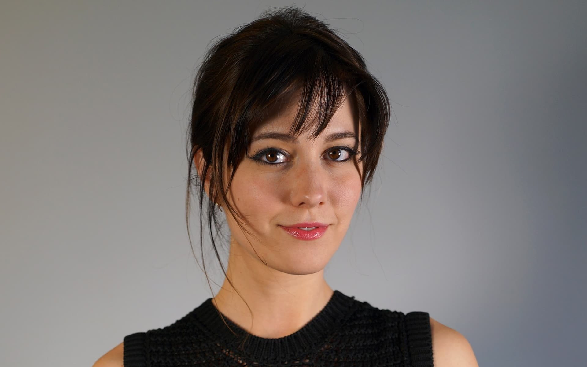 Actresses Mary Elizabeth Winstead Brunette