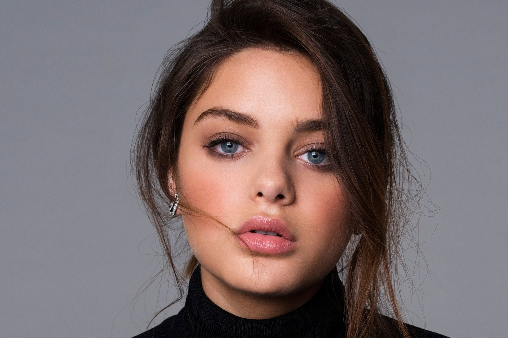 Actresses Odeya Rush Blue Eyes Brunette Face Israeli Model