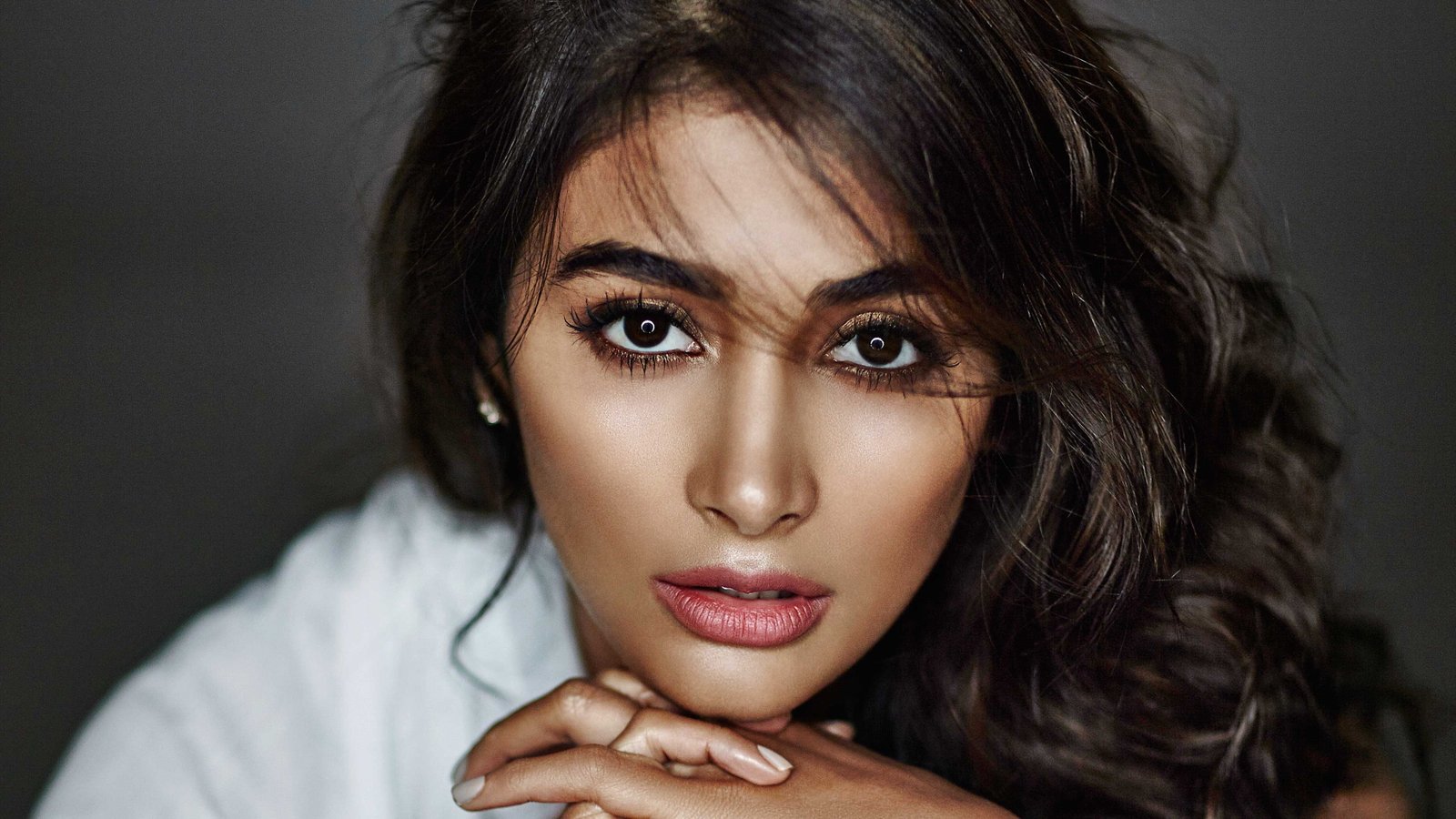 Actresses Pooja Hegde 2k