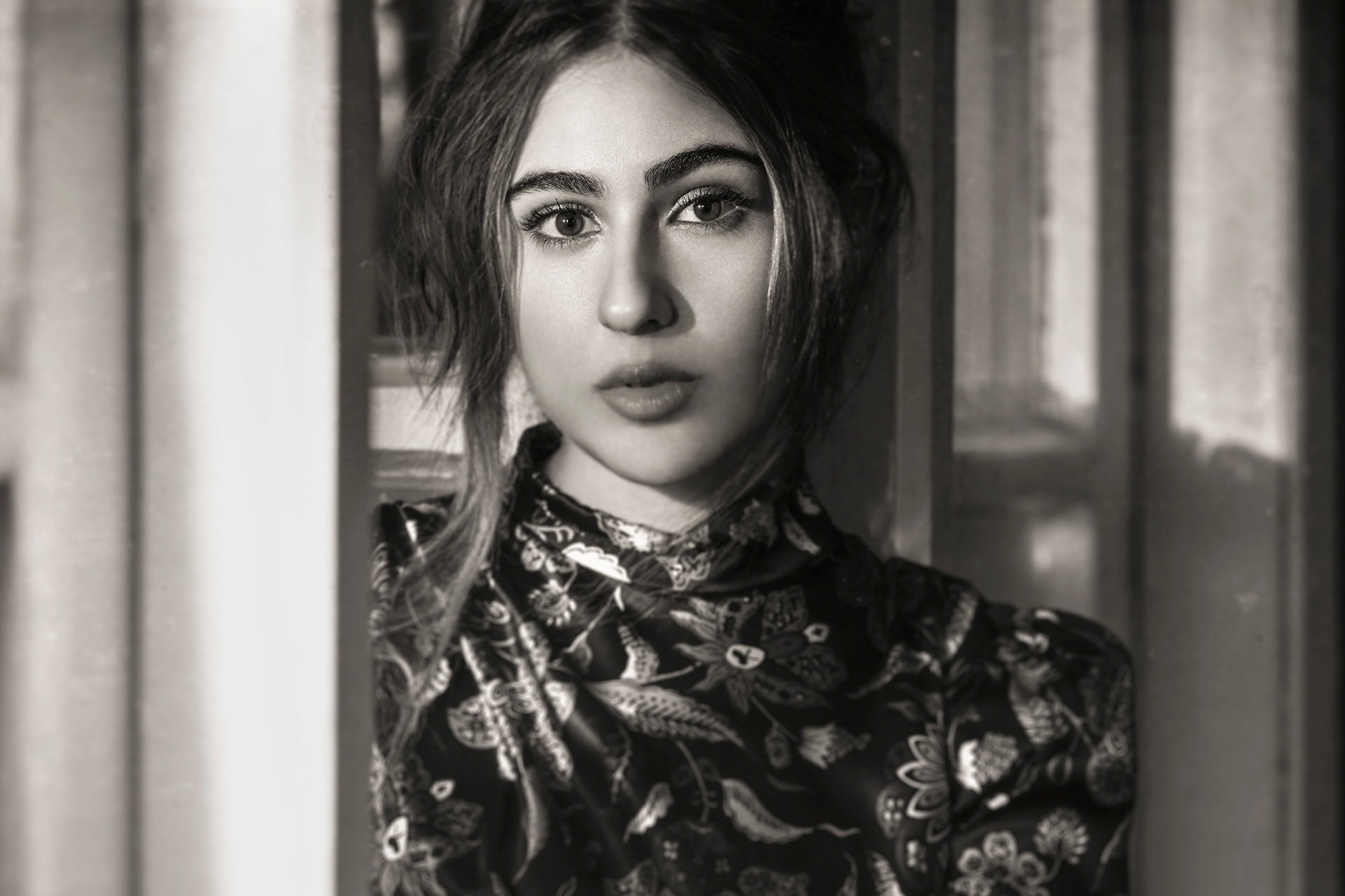 Actresses Sara Ali Khan Black and White Bollywood Face