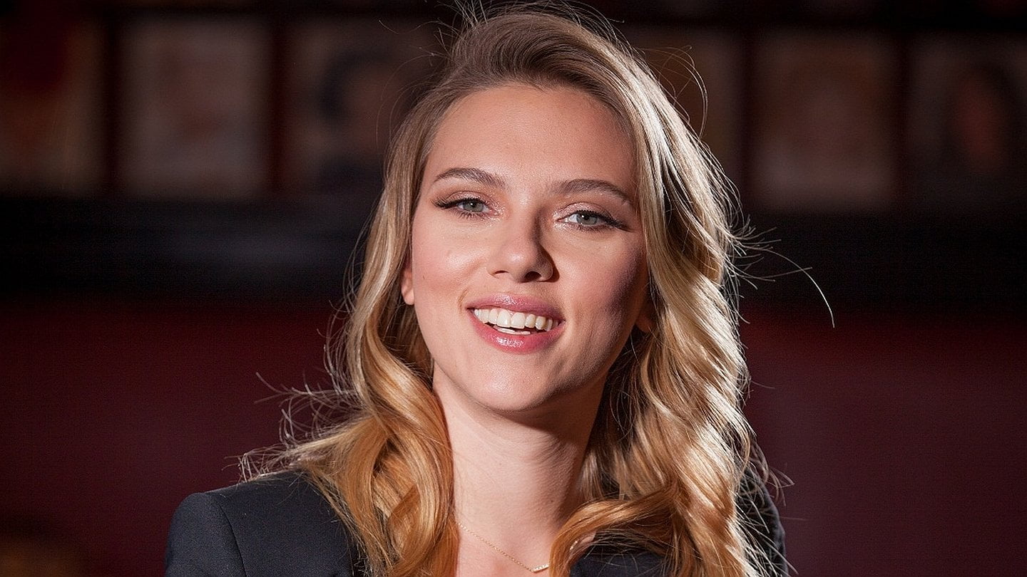 Actresses Scarlett Johansson portrait hair headshot happiness