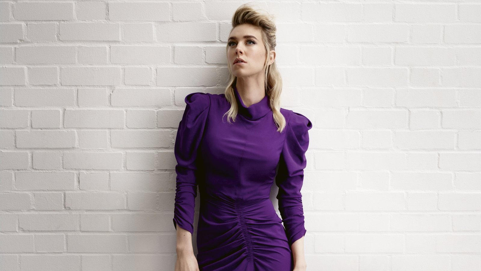 Actresses Vanessa Kirby Blonde Blue Eyes English Purple Dress 2k 4k 5k