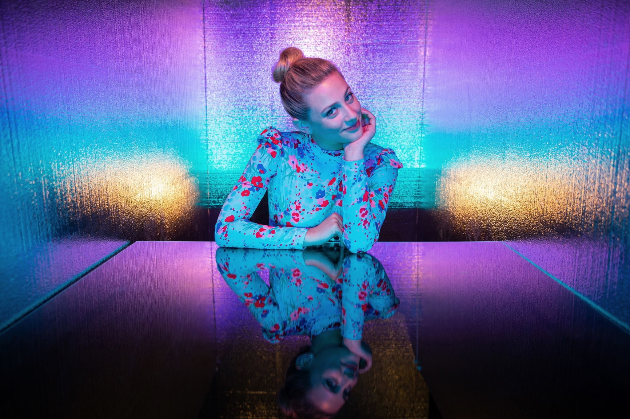 Actresses Lili Reinhart American Girl Reflection 86 2k