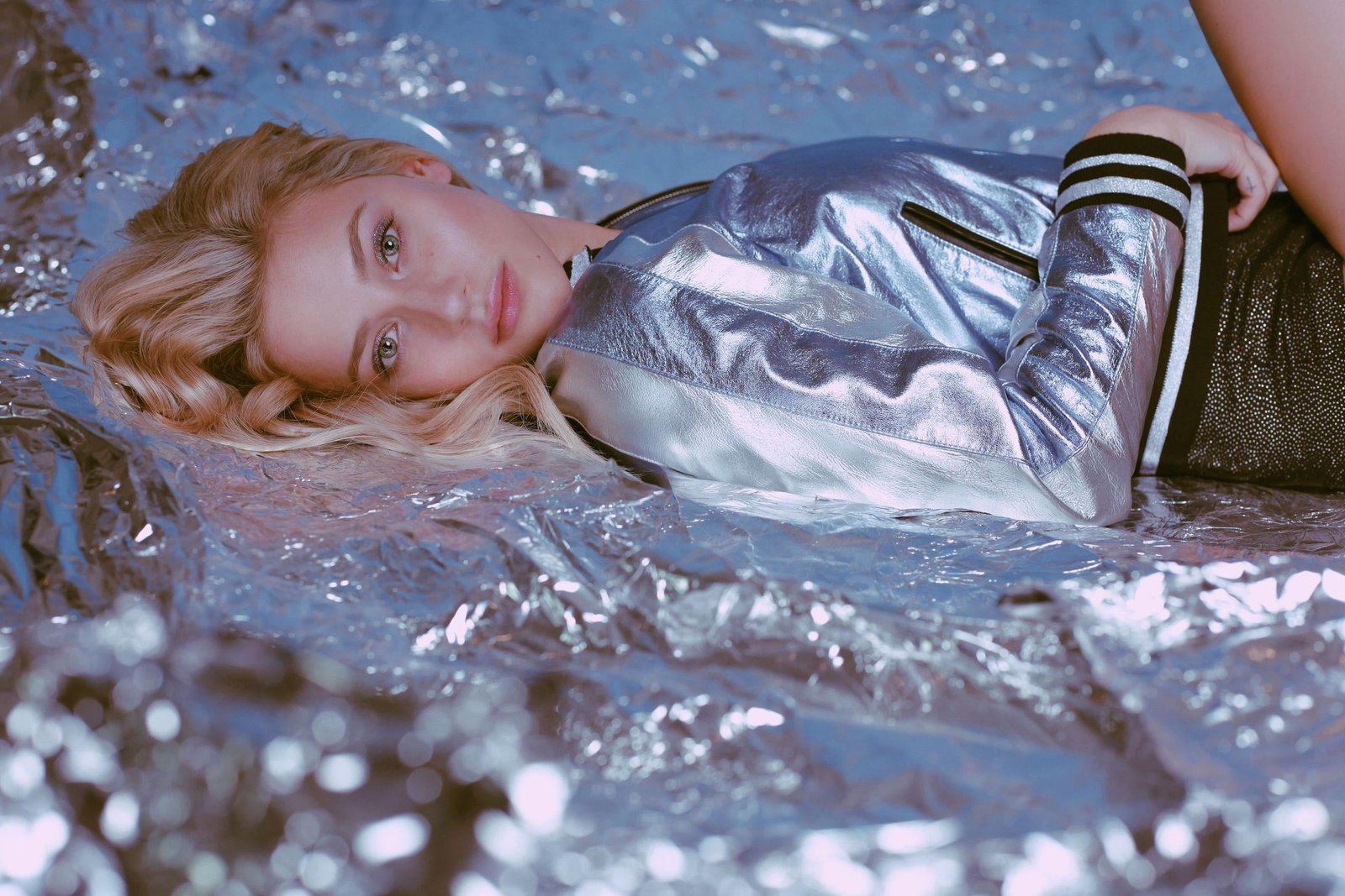 Actresses Lili Reinhart Blonde 2k