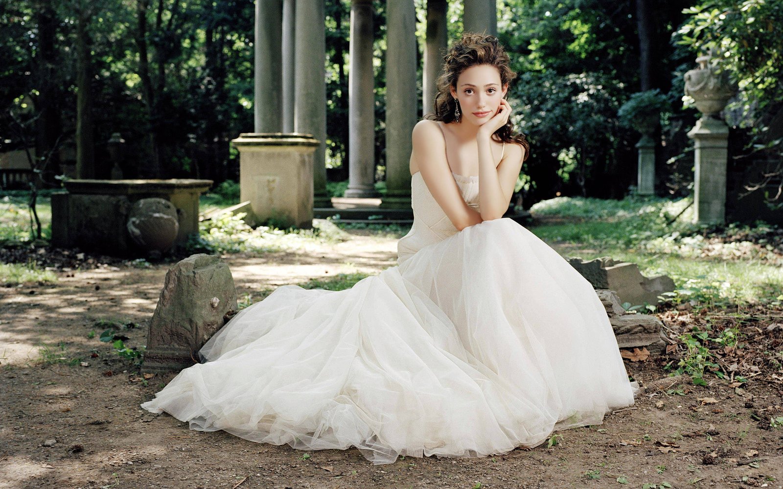 Emmy Rossum Actress White Dress Beauty Sitting Portrait 2k