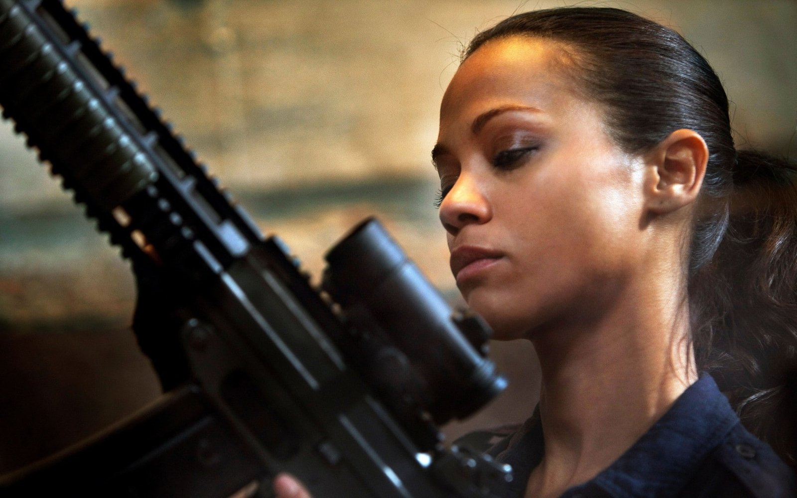 women Zoe Saldana weapon ponytail actress assault rifle