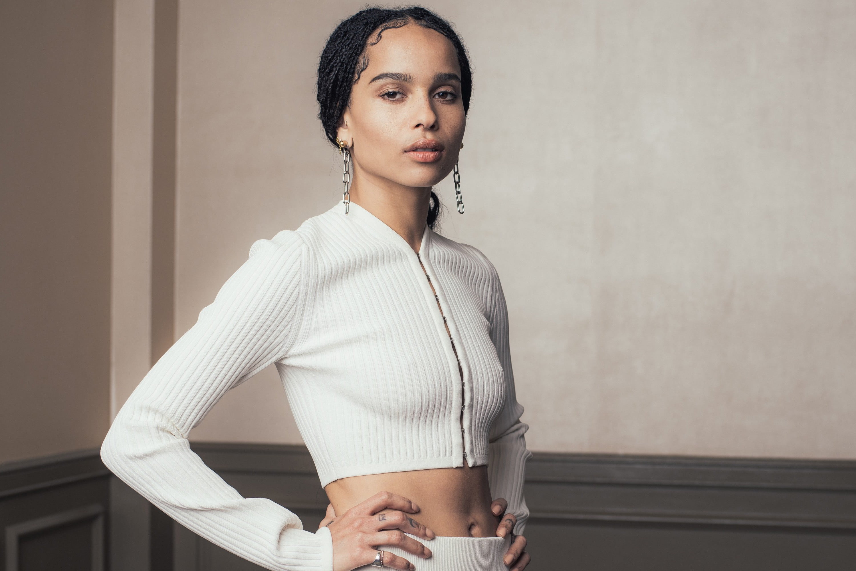 Actresses Zoe Kravitz American Black Hair Brown Eyes Earrings 2k