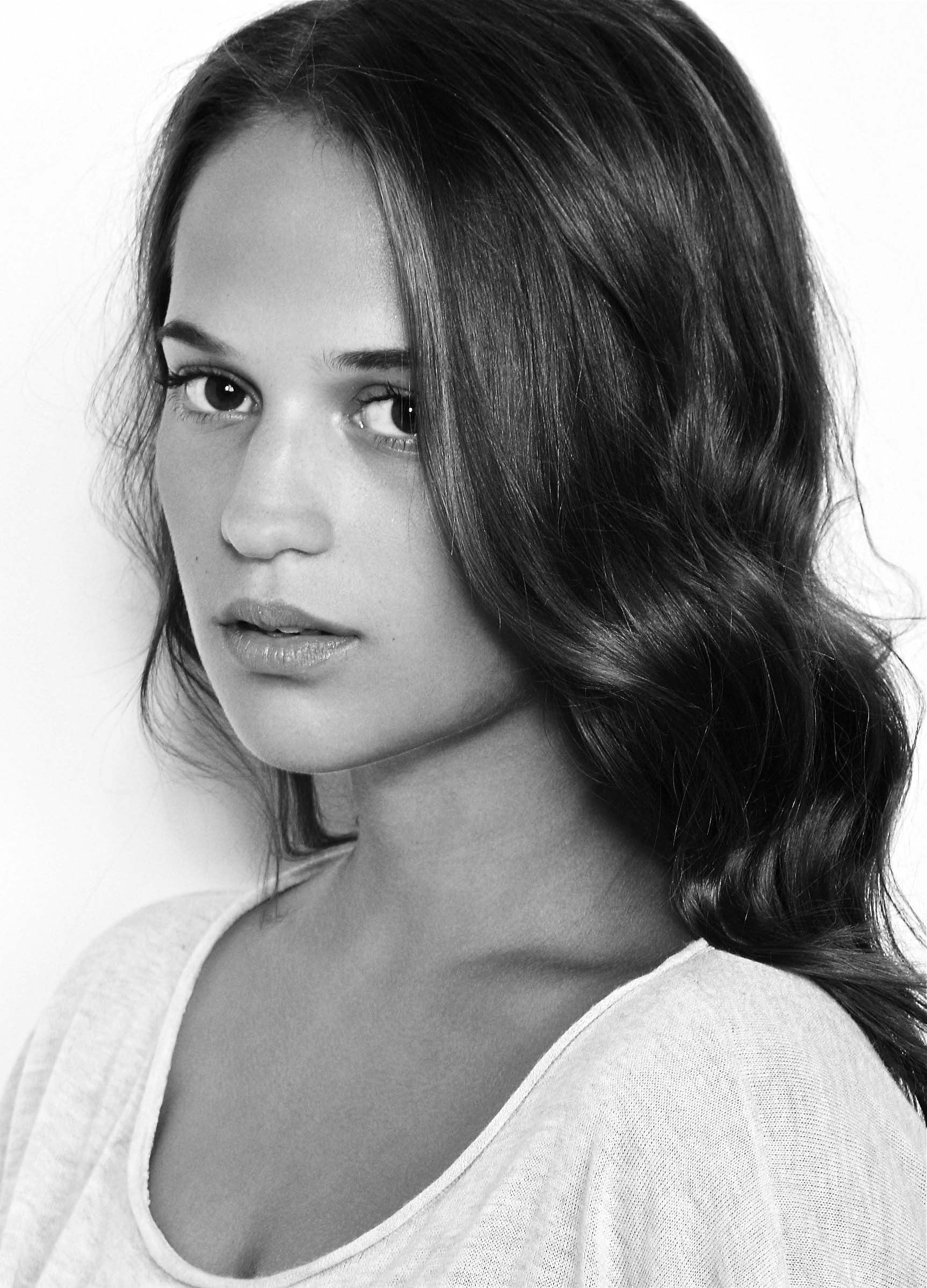 Alicia Vikander actress monochrome women portrait long hair