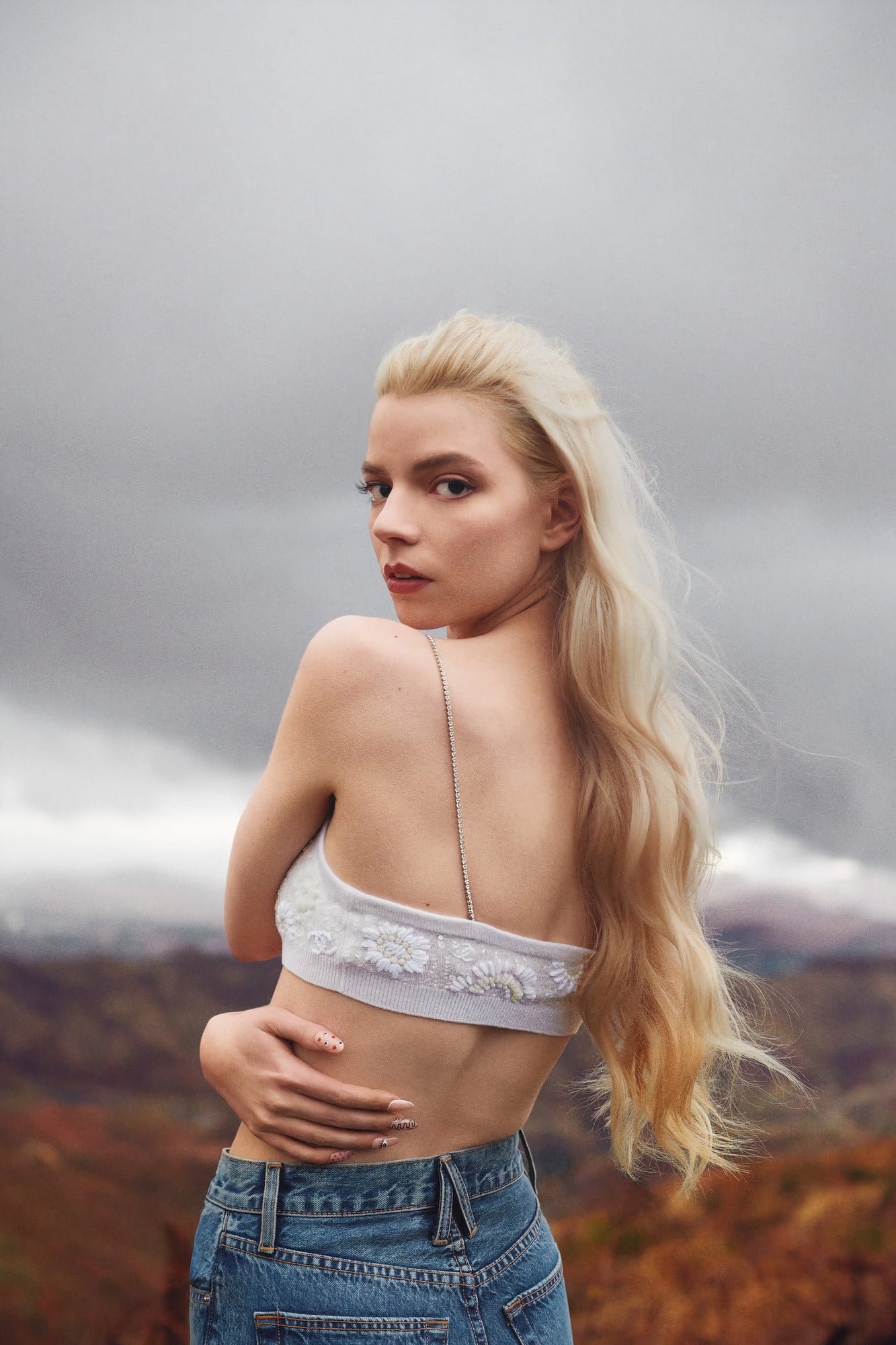 Anya Taylor Joy women actress blonde long hair outdoors